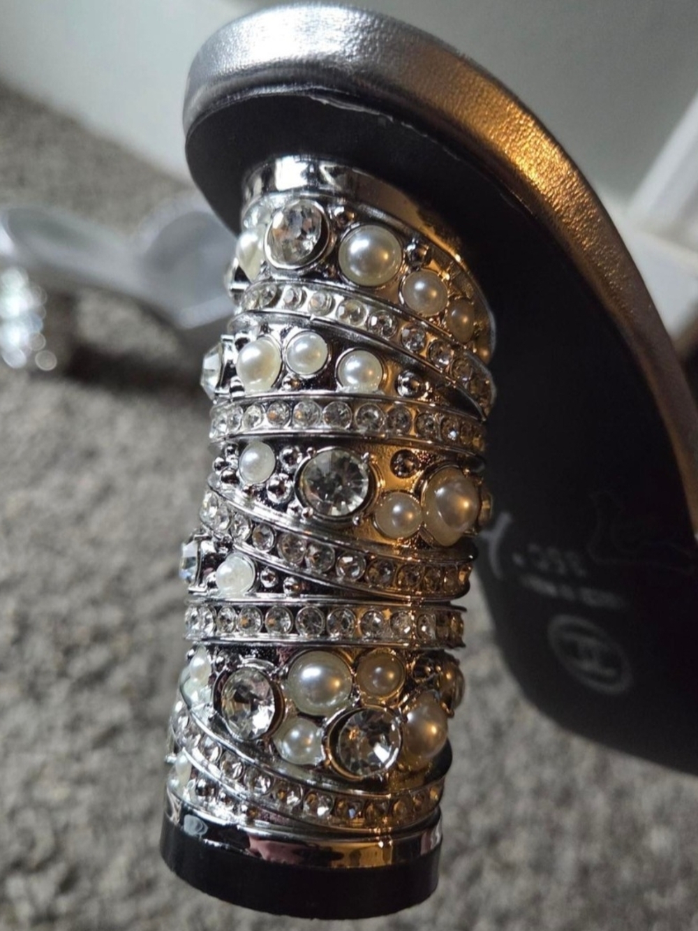 CHANEL Silver Ribbed Slide Sandals with Embellished Heel - Picture 2 of 9